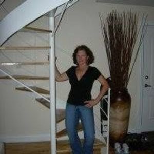 Meet your Posher, Debbie